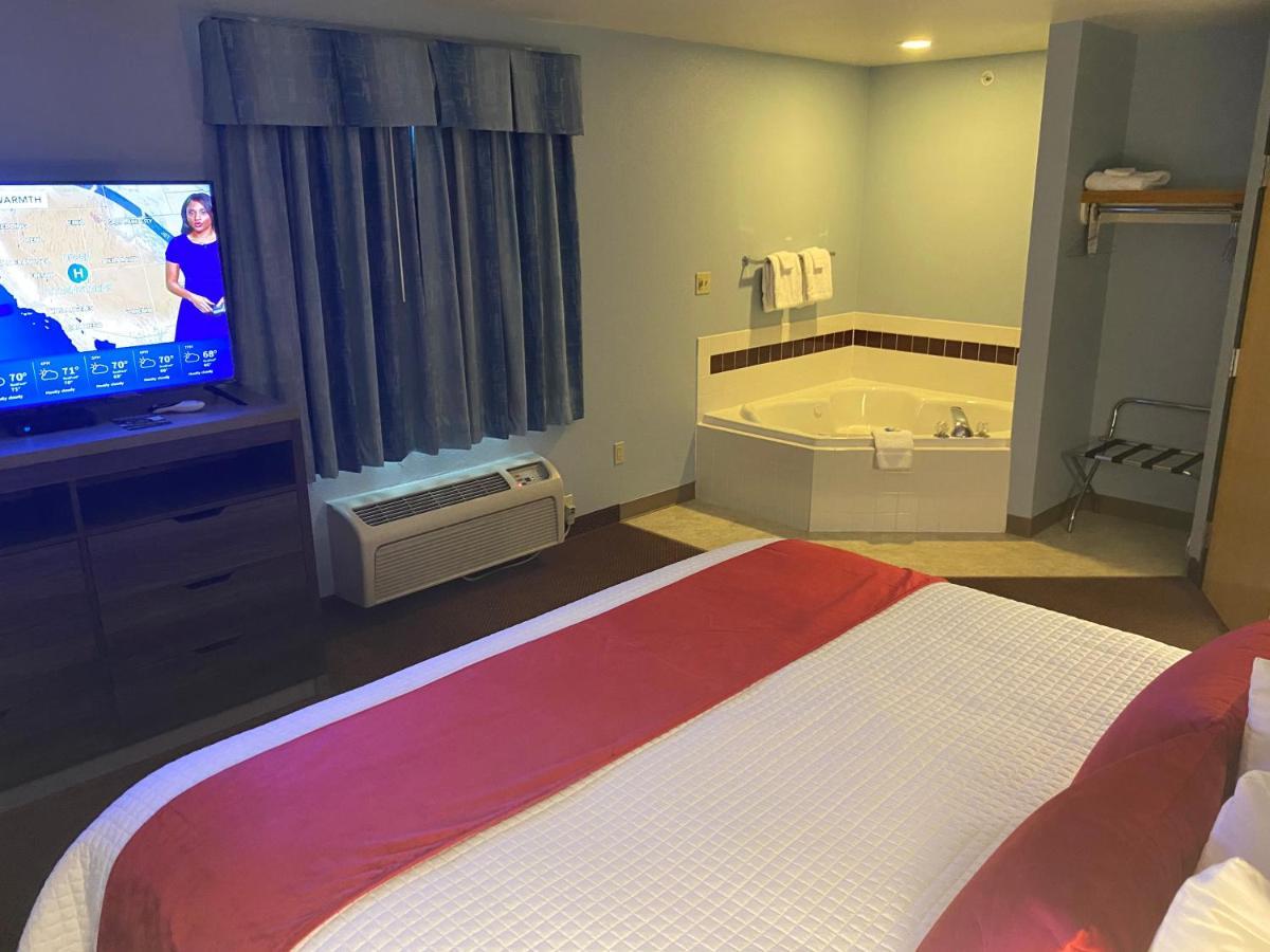 Garnett Hotel & Rv Park ภายนอก รูปภาพ